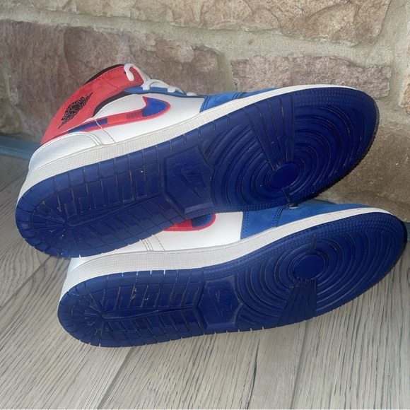 Air Jordan 1 Mid SE GS Multi-Color Swoosh Size 7Y (8.5 W) - Picture 6 of 6